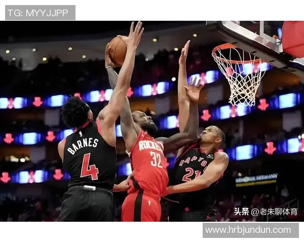 火箭与雷霆激战四月二十六日NBA季后赛精彩对决引发球迷热议